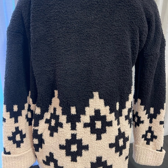 Knox Rose Black and Cream Cardigan - Picture 4 of 5